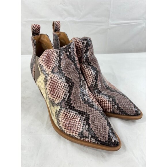Dolce Vita Samy Pink Faux Snakeskin Ankle Bootie Size 8M - Picture 1 of 12